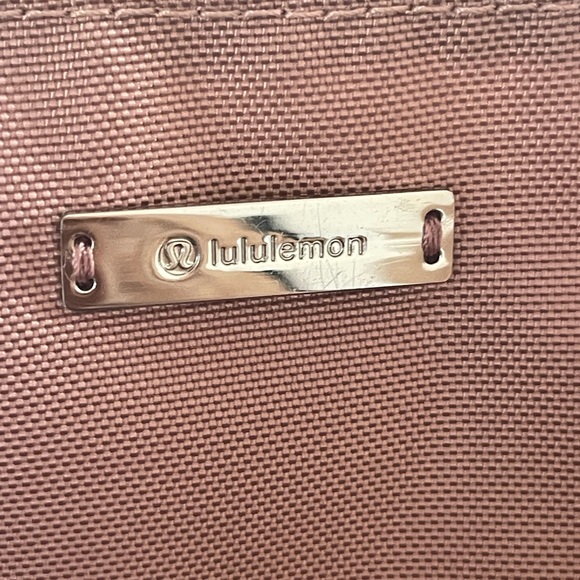 Lululemon all purpose tote - Picture 4 of 11